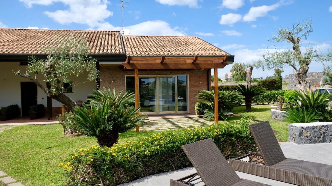 Holiday Homes Borgo Papardo Джаре Екстериор снимка